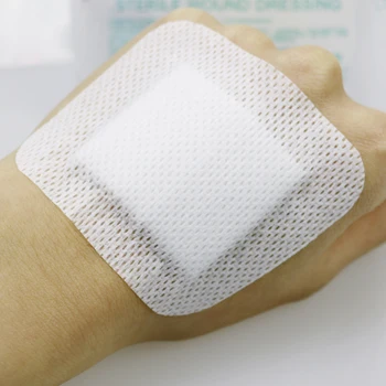 50Pcs Trousse de Survie Respirant Auto-adhésif Pansement pansement Bandage de Premiers soins de la Plaie de l'Hémostase Outils